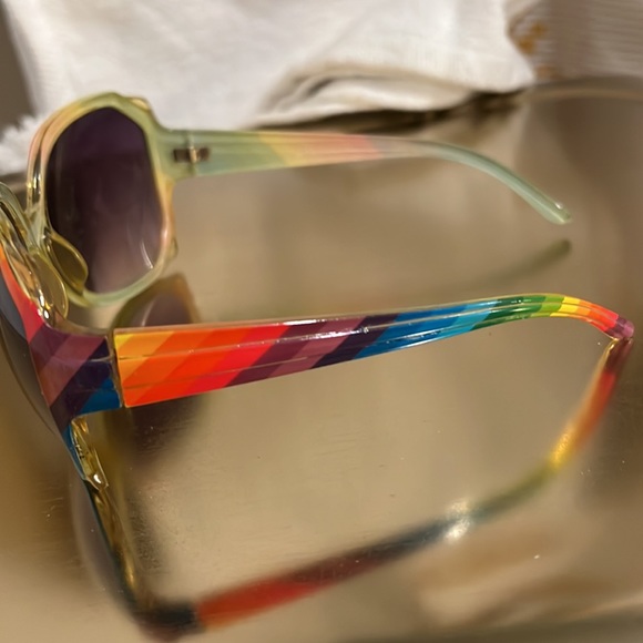 🌈Rainbow Sunglasses - Picture 7 of 8
